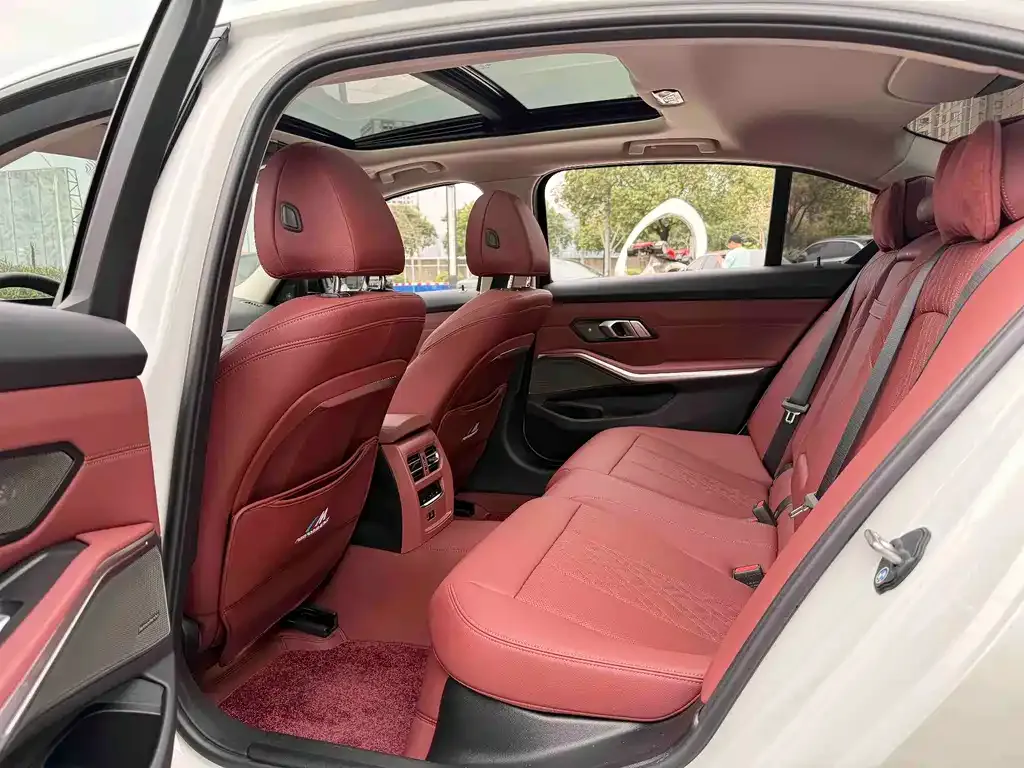 BMW 3 Series 2025 из CN, фото 6