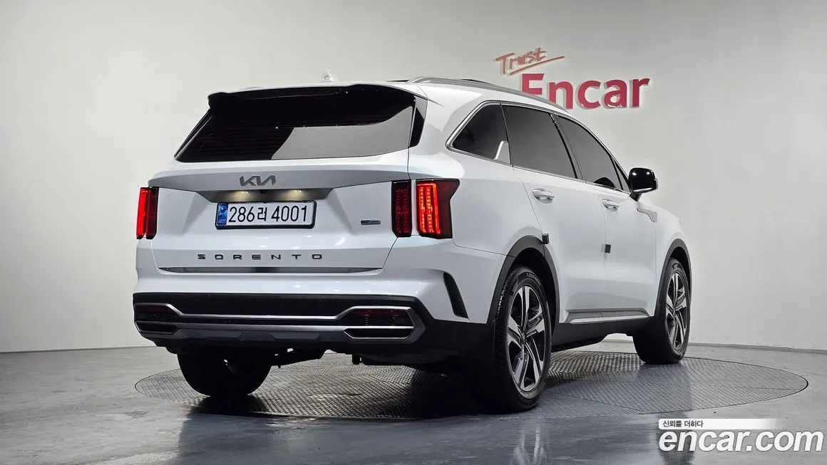 Kia Sorento — фото 7