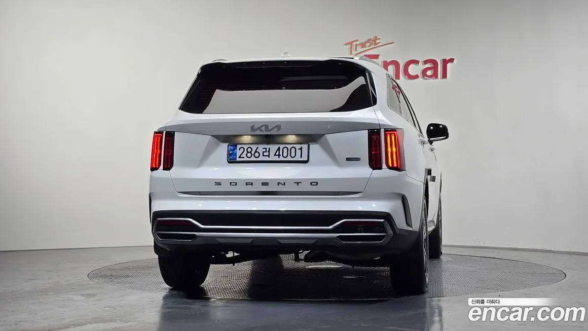 Kia Sorento — фото 3