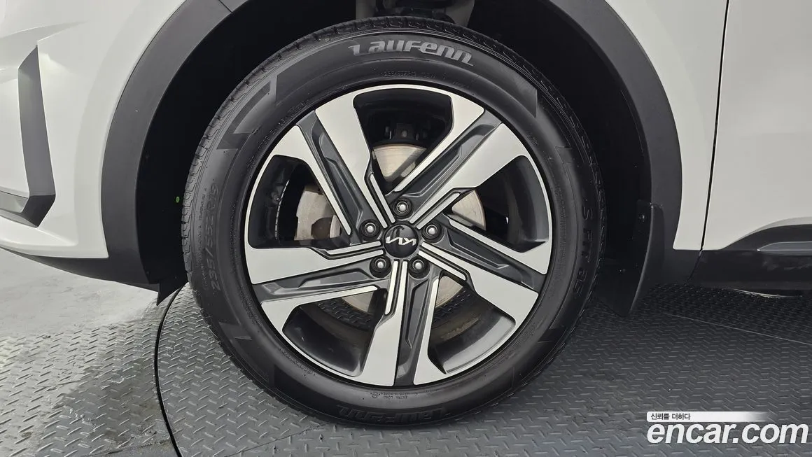 Kia Sorento — фото 10