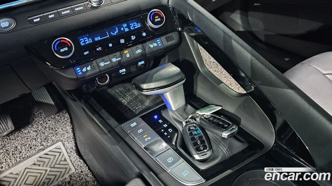 Hyundai AVANTE — фото 9