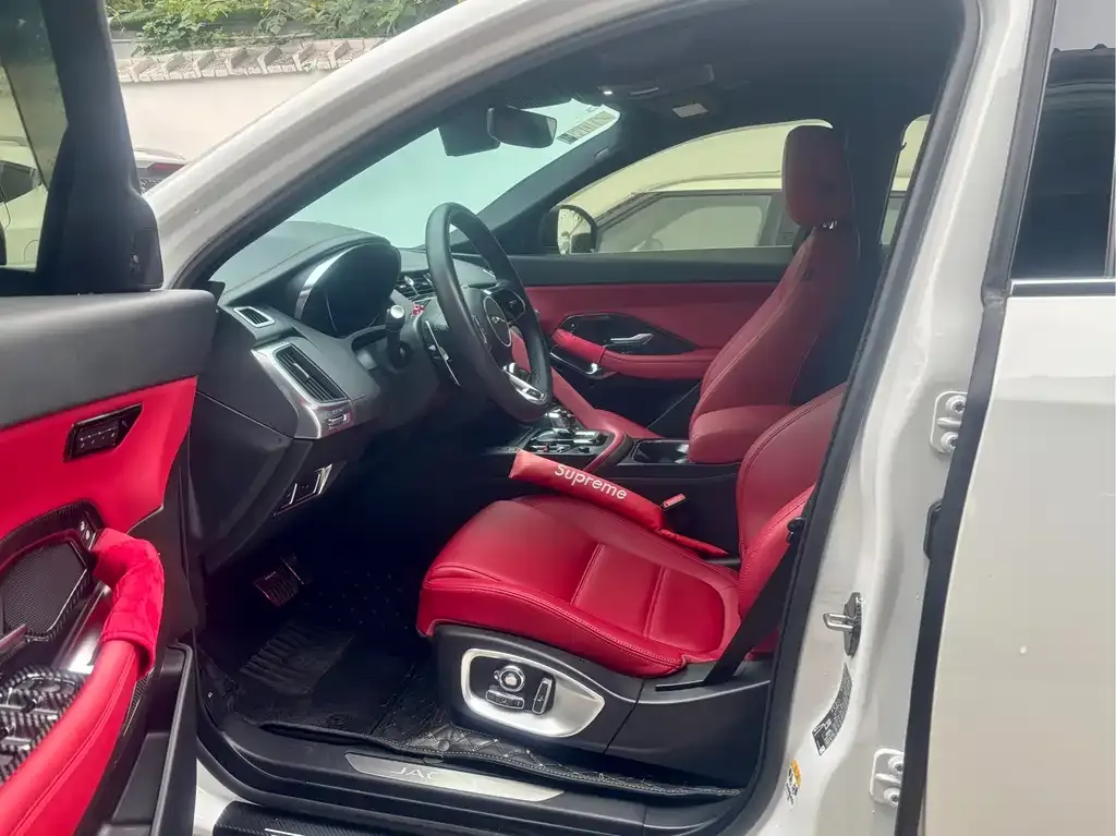 Jaguar E-PACE 2024 из CN, фото 6