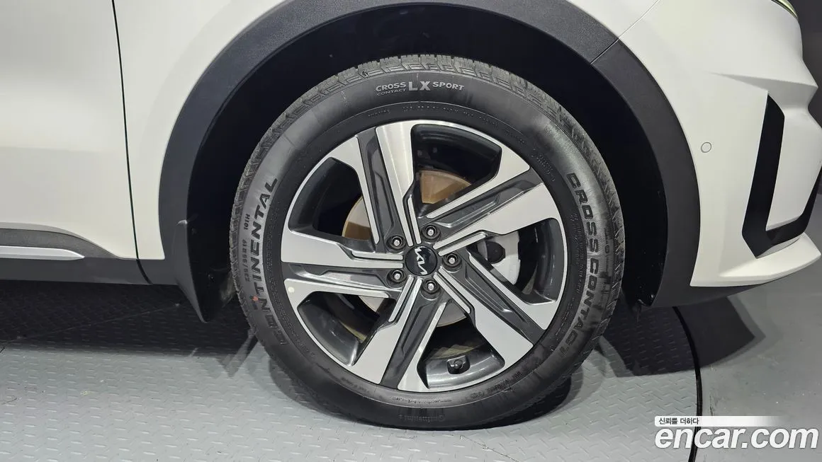 Kia Sorento 2023 из KR, фото 2