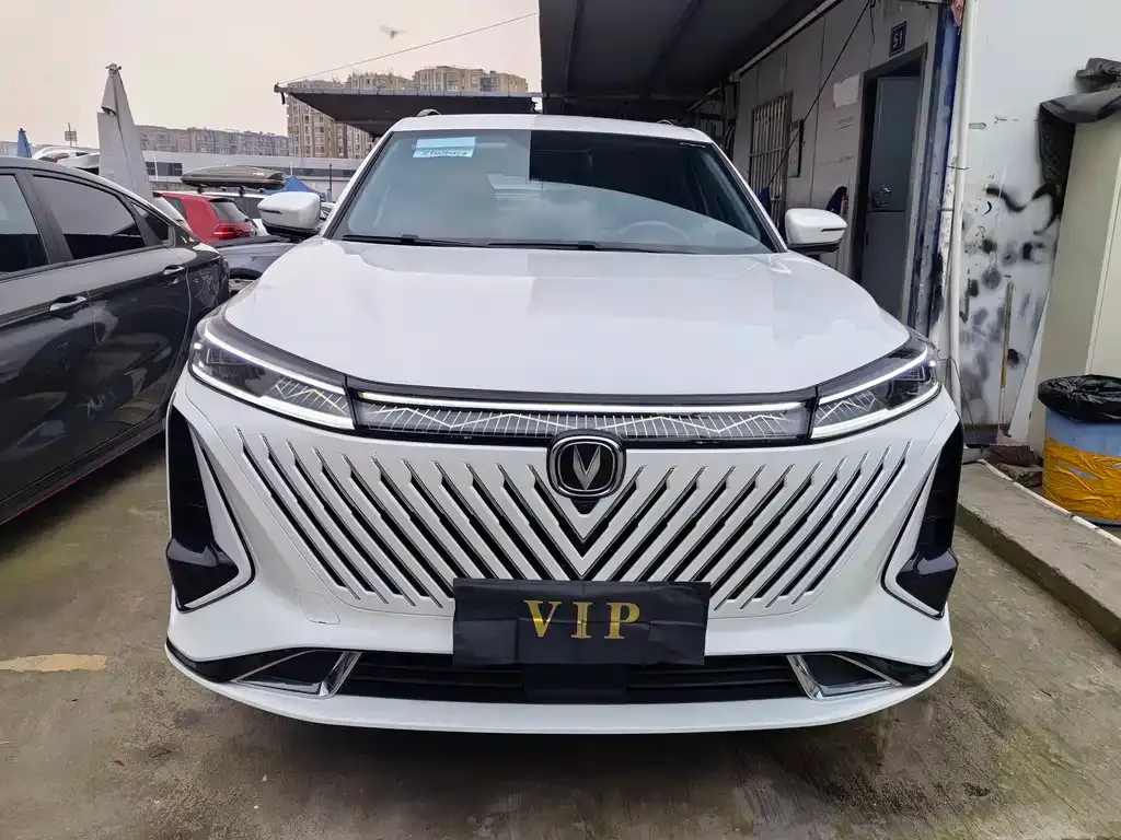 Changan CS75PLUS — фото 2