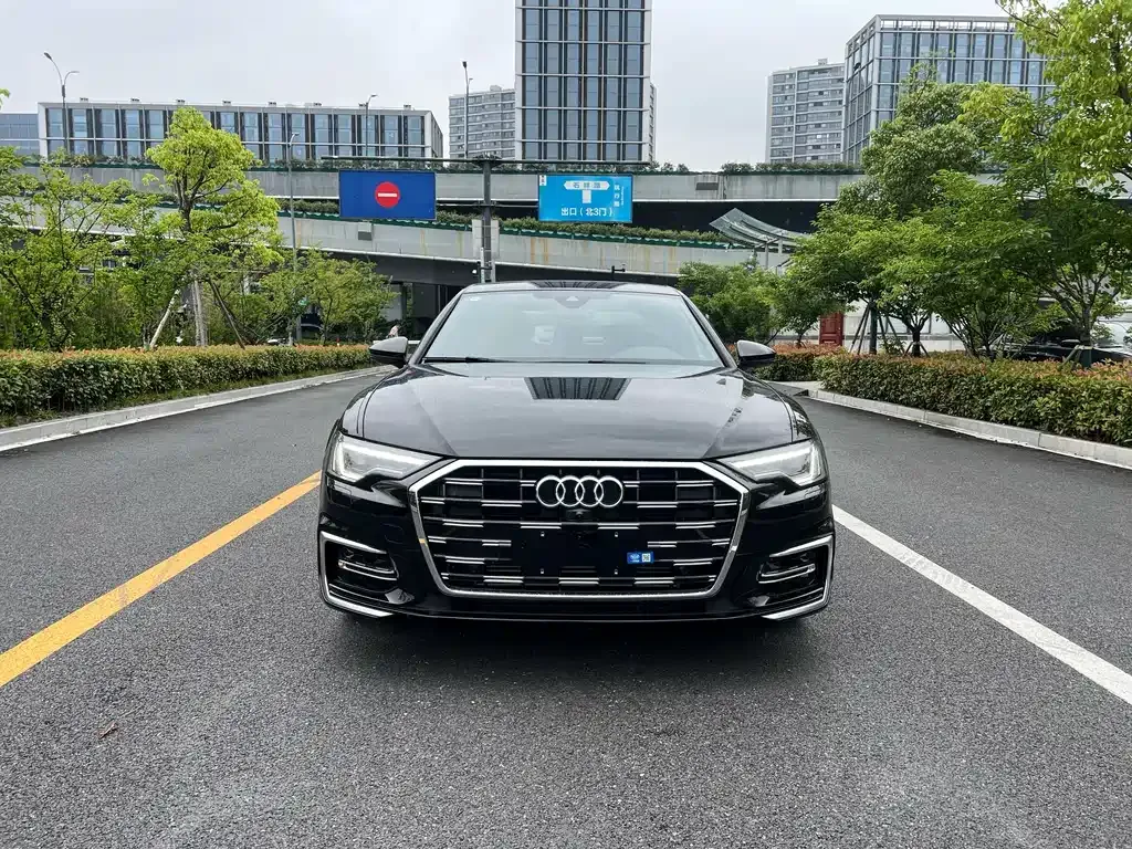 Audi A6L 2025 из CN, фото 10