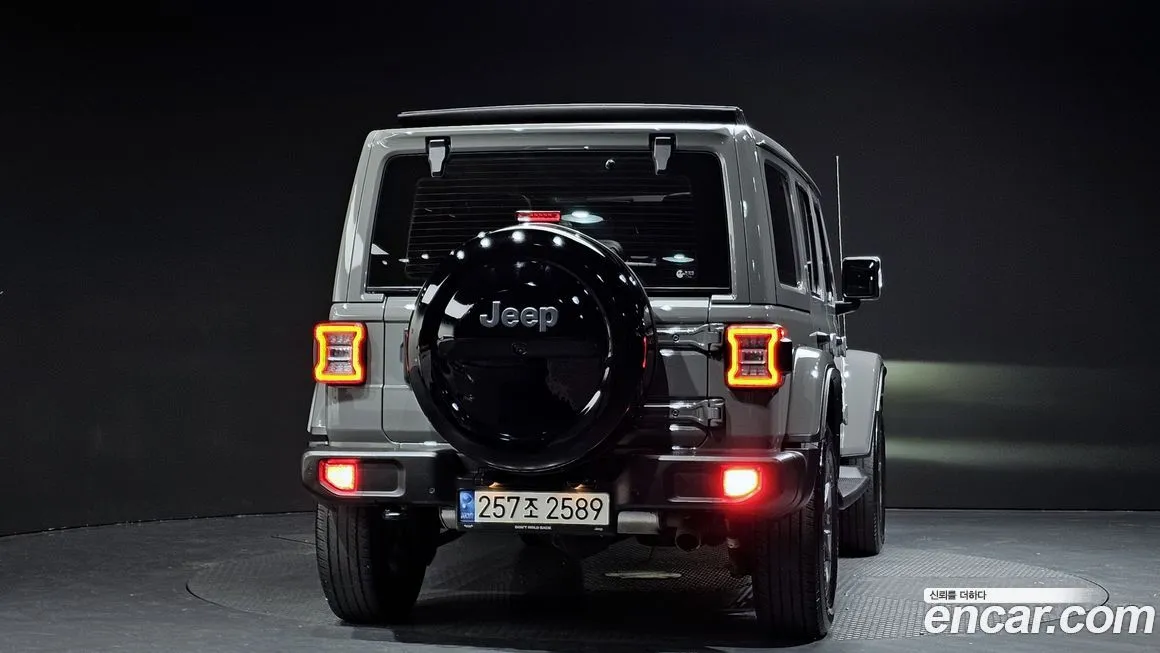 Jeep Wrangler 2021 из KR, фото 3