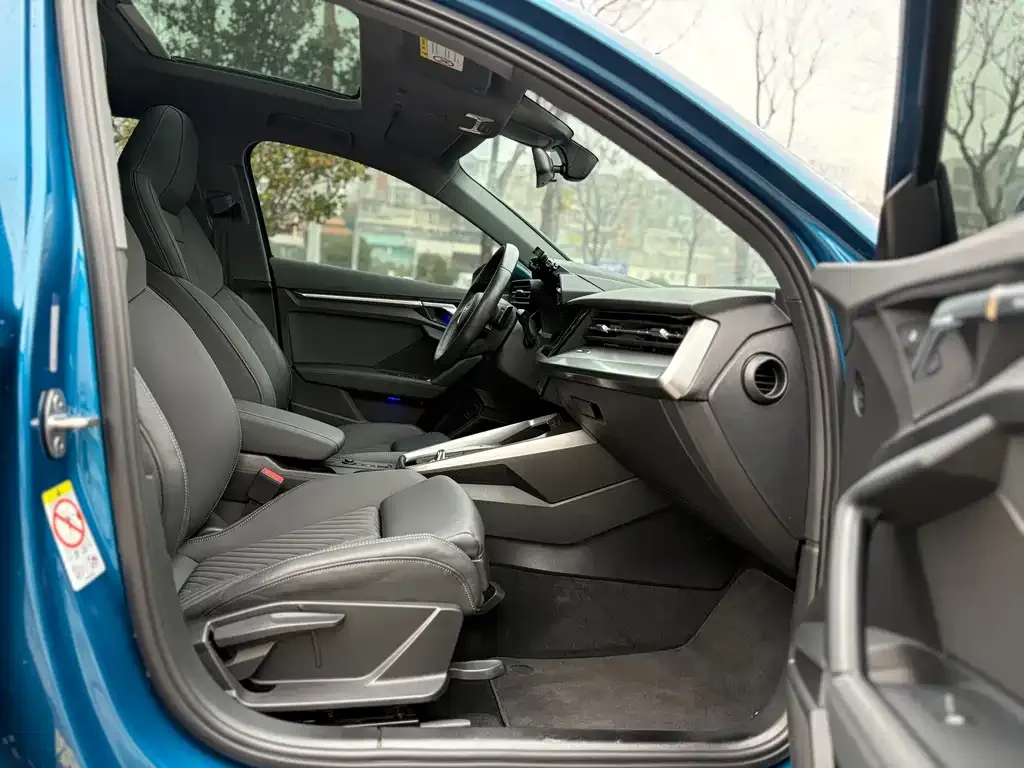 Audi A3 2021 из CN, фото 2