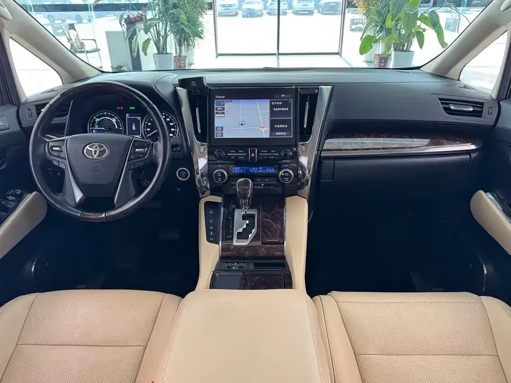 Toyota Alphard 2023 из CN, фото 8