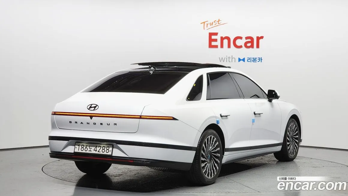 Hyundai Grandeur 2026 из KR, фото 2