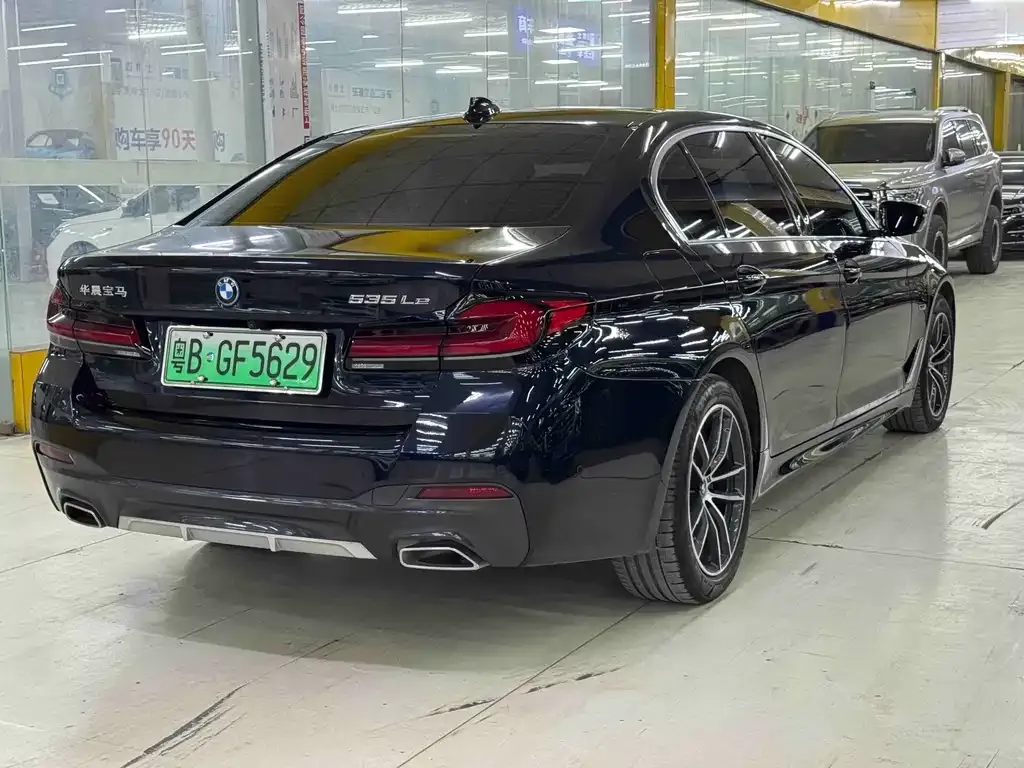 BMW 5 Series New Energy — фото 6
