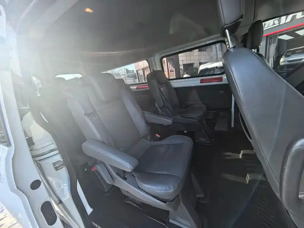 Ford Transit 2023 из CN, фото 2