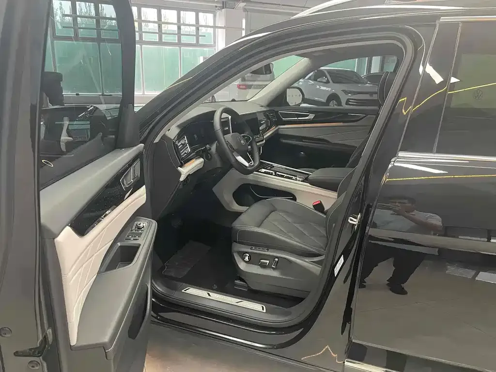 Volkswagen Teramont 2024 из CN, фото 7