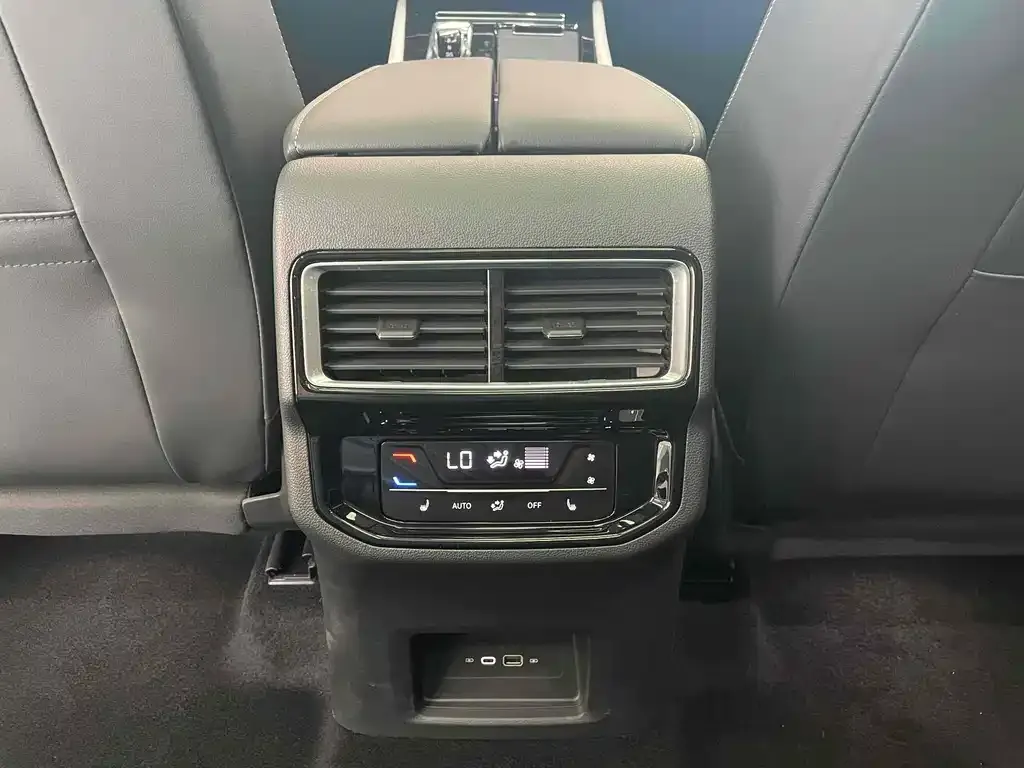 Volkswagen Teramont 2024 из CN, фото 4