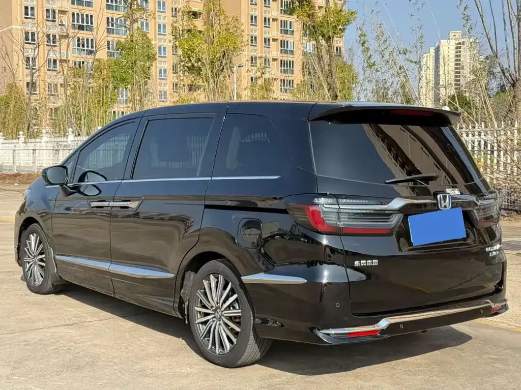 Honda Elysion 2022 из CN, фото 9