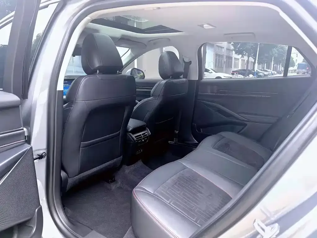 Ford Mondeo 2025 из CN, фото 8