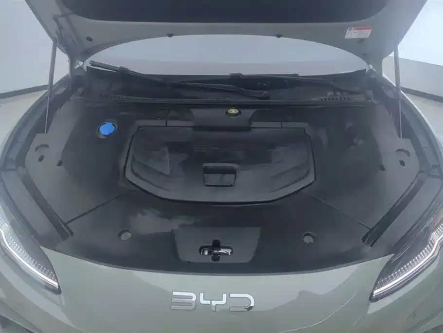 BYD Seal 06GT — фото 9