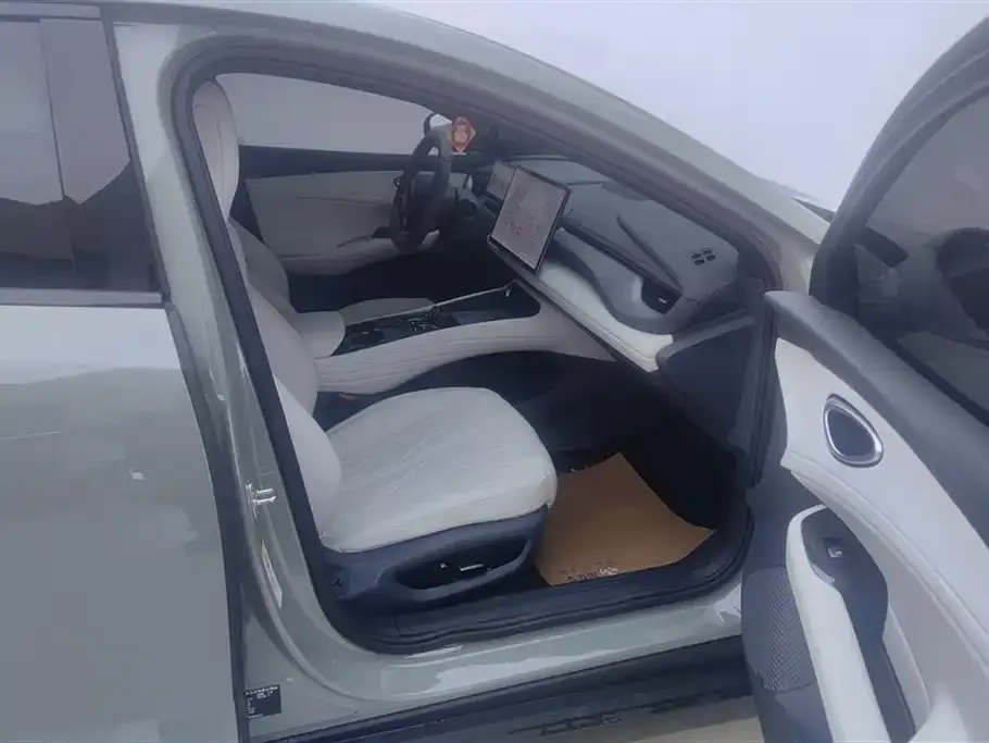 BYD Seal 06GT — фото 10