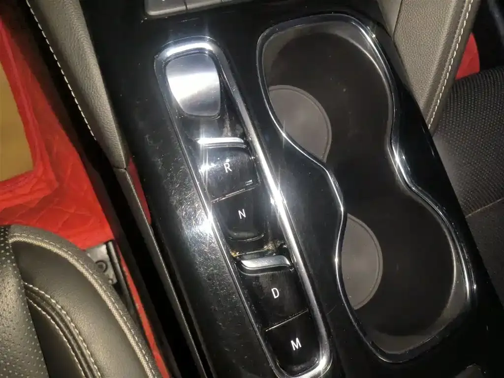 Buick Envision Plus — фото 10