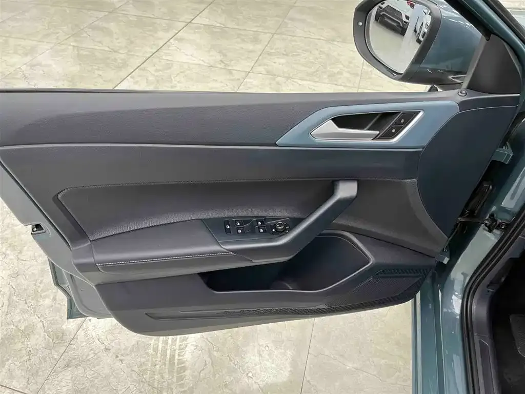Volkswagen Lavida 2023 из CN, фото 4