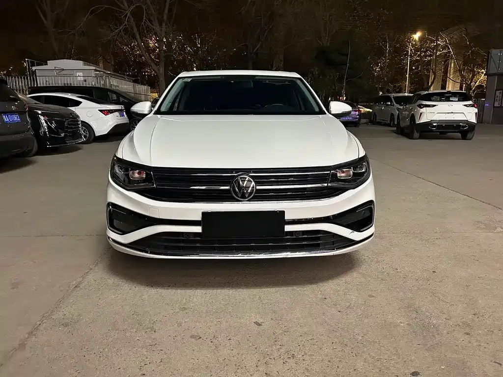 Volkswagen Bora 2024 из CN, фото 9