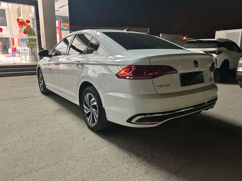 Volkswagen Bora 2024 из CN, фото 6