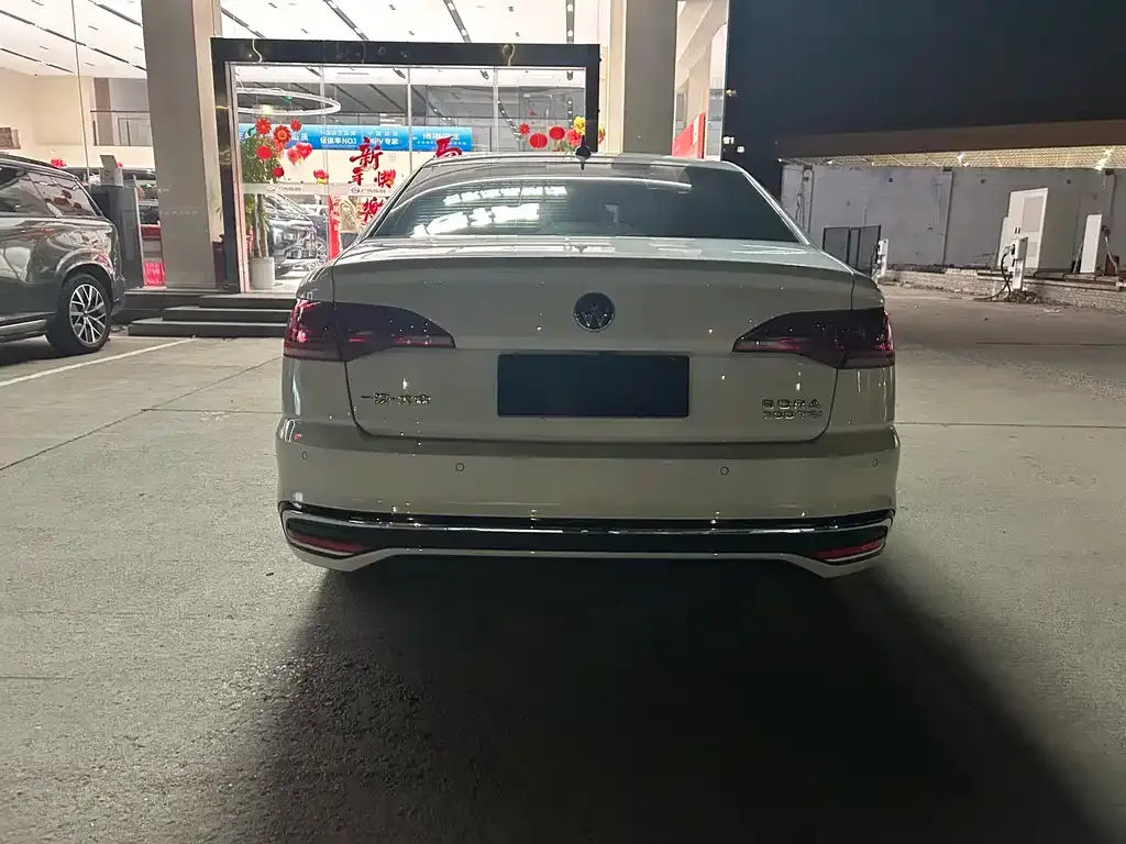 Volkswagen Bora 2024 из CN, фото 2