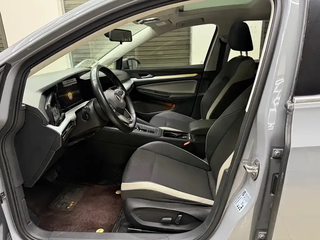Volkswagen Golf 2021 из CN, фото 7