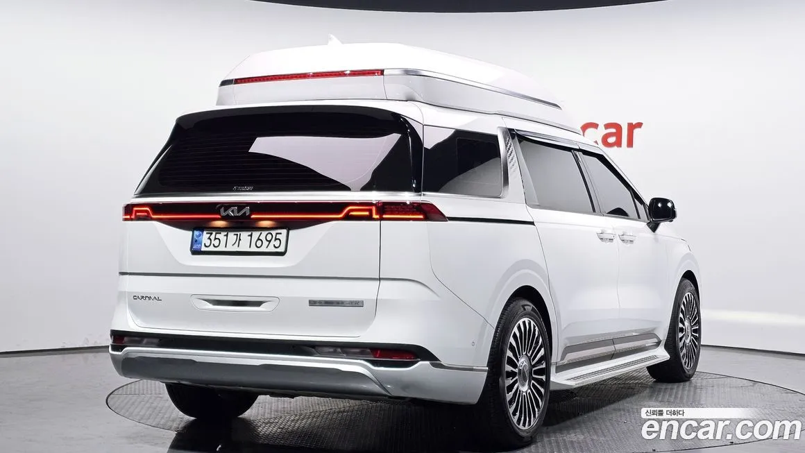 Kia Carnival — фото 2