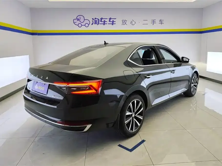Skoda Superb 2024 из CN, фото 3