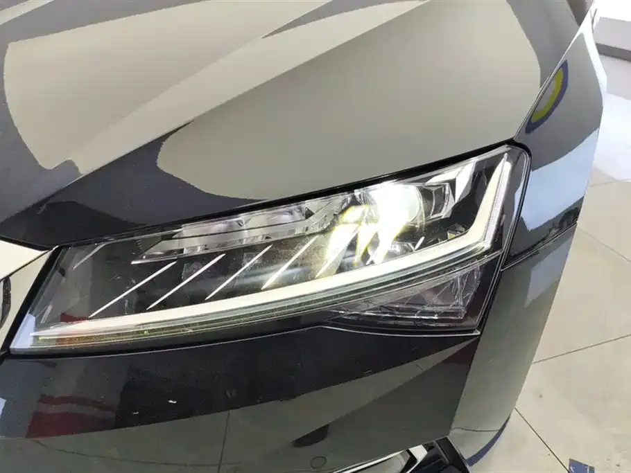 Skoda Superb 2024 из CN, фото 5