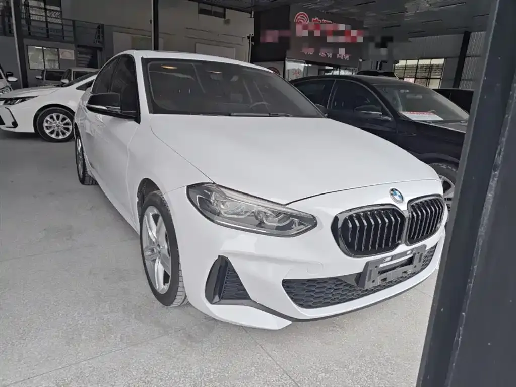 BMW 1 Series 2021 из CN, фото 4