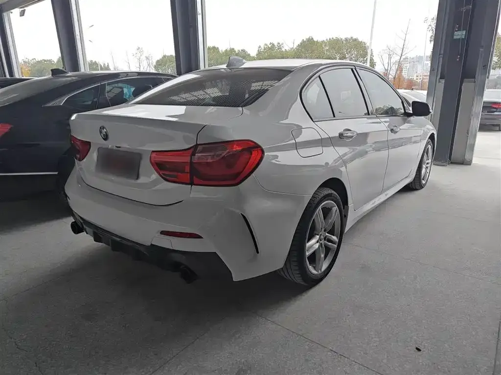 BMW 1 Series 2021 из CN, фото 7