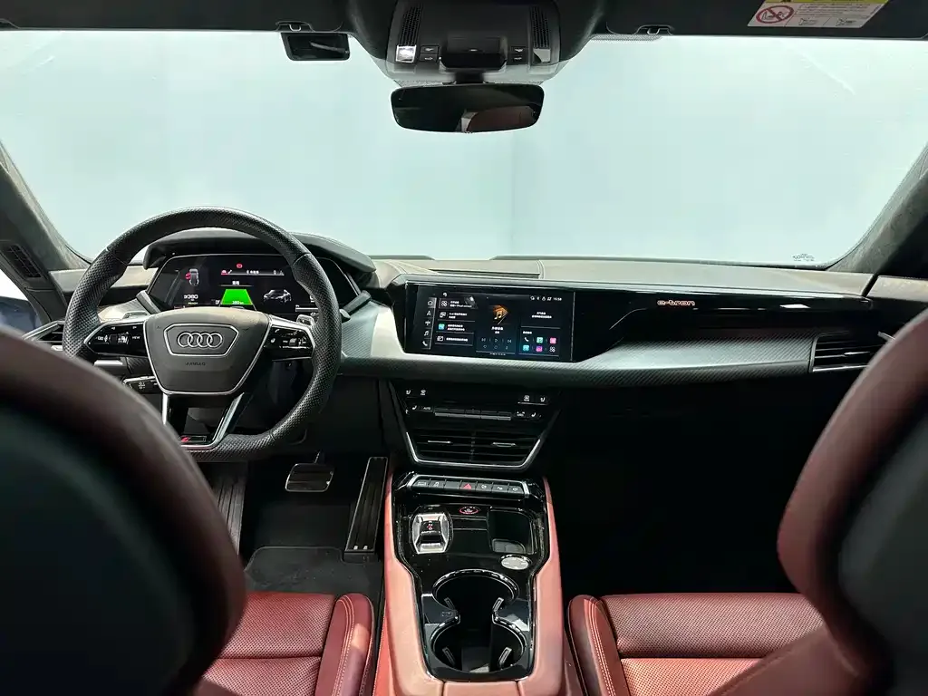 Audi RS e-tron GT 2023 из CN, фото 9