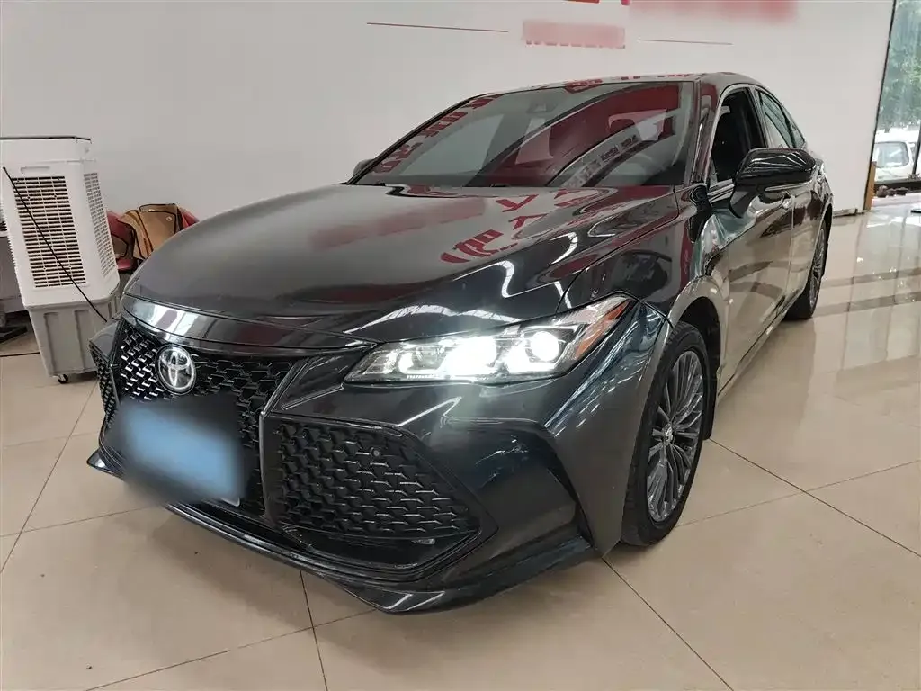 Toyota Avalon 2021 из CN, фото 1