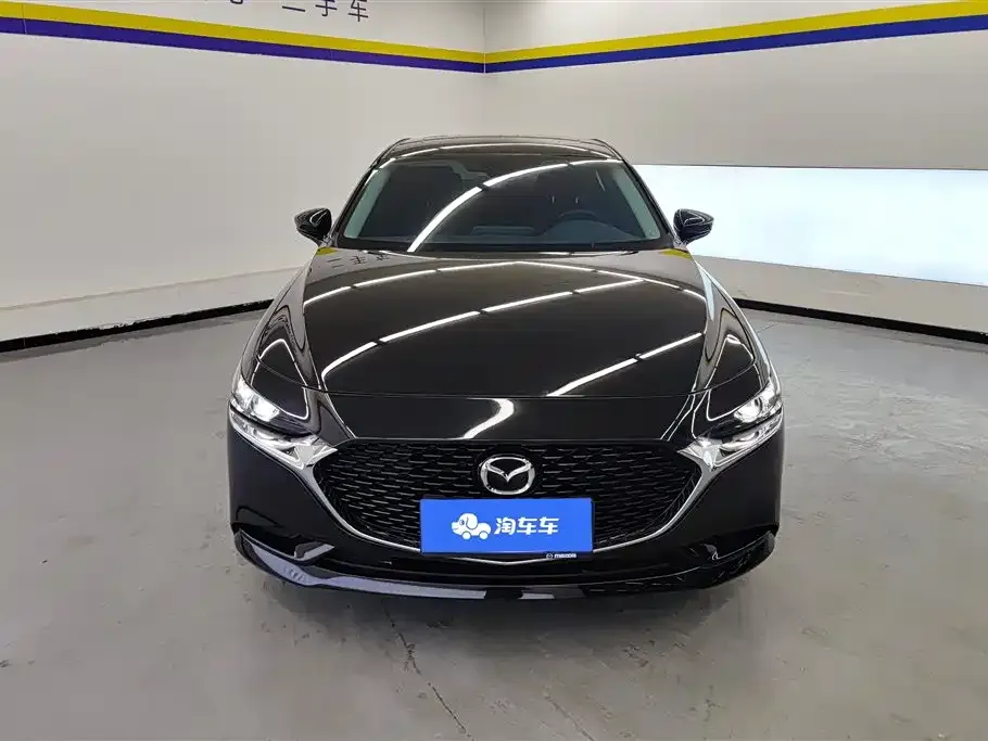Mazda 3 Axela 2024 из CN, фото 2
