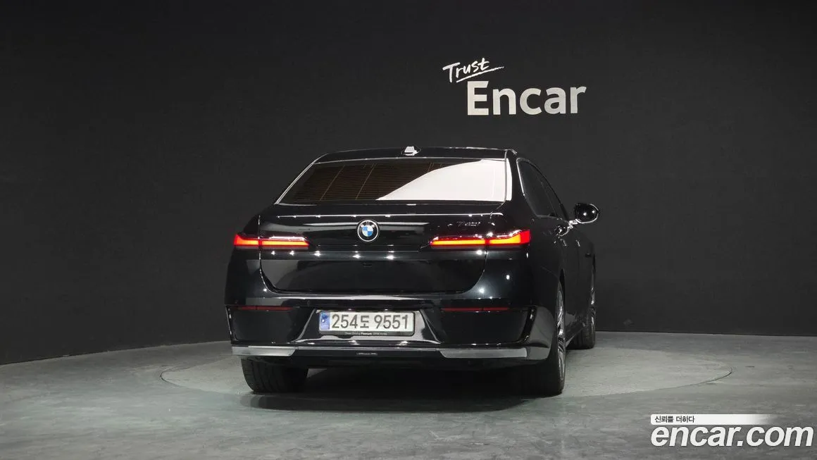 BMW 7-Series 2023 из KR, фото 4