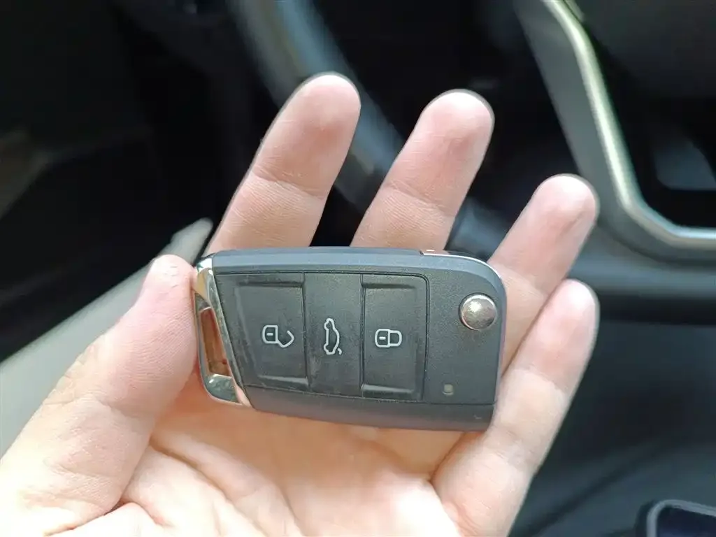 Volkswagen Lavida 2024 из CN, фото 2