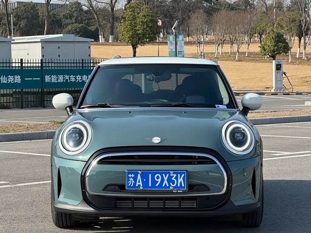 MINI Cooper (3-door) 2023 из CN, фото 10