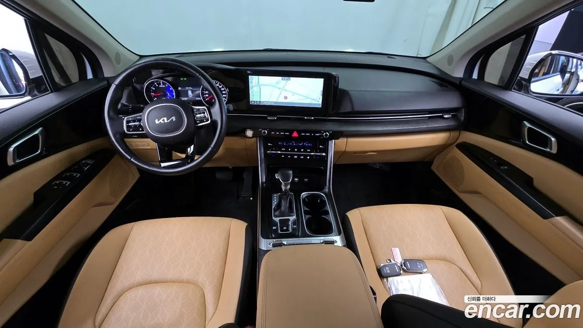Kia Carnival — фото 10