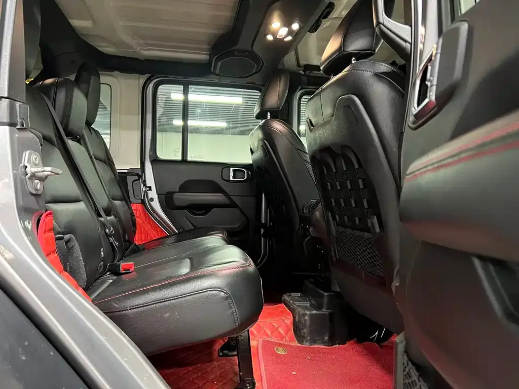Jeep Wrangler 2021 из CN, фото 9