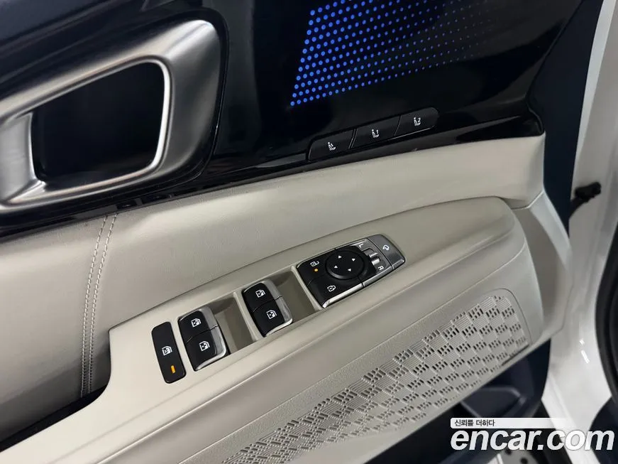 Kia Carnival — фото 10