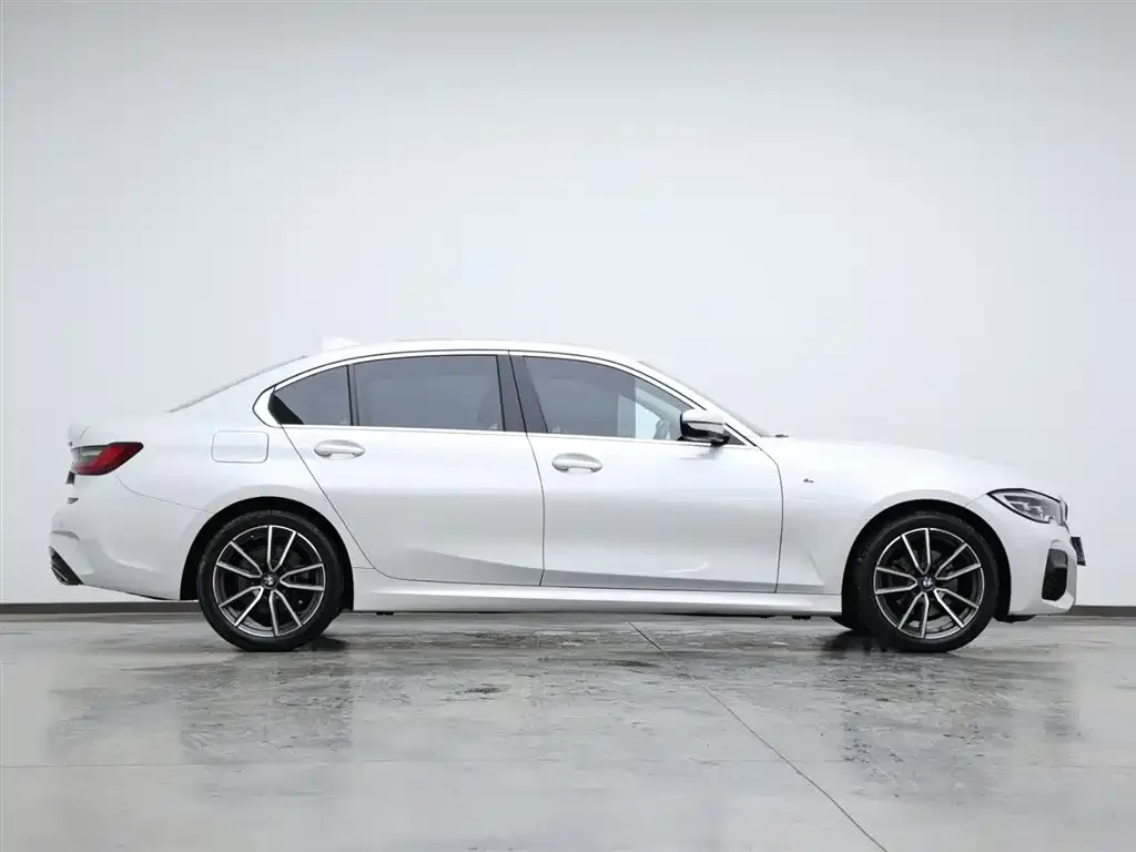 BMW 3 Series 2022 из CN, фото 8