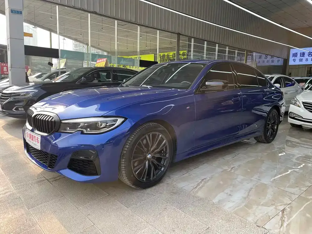BMW 3 Series — фото 1