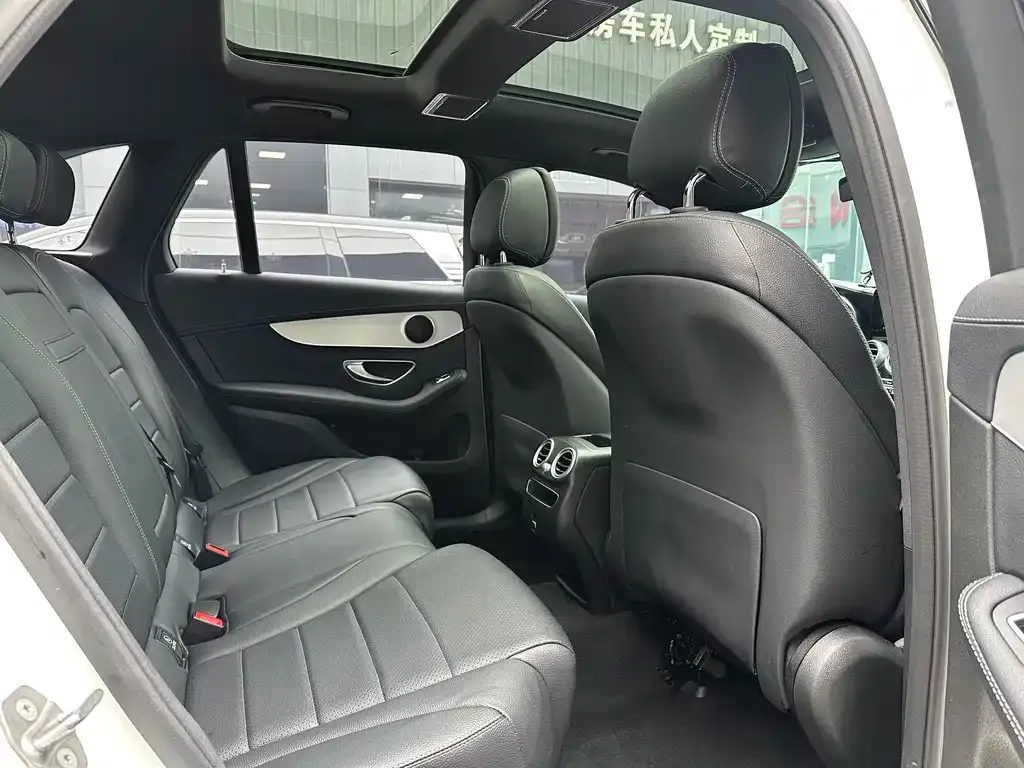Mercedes-Benz GLC 2023 из CN, фото 2