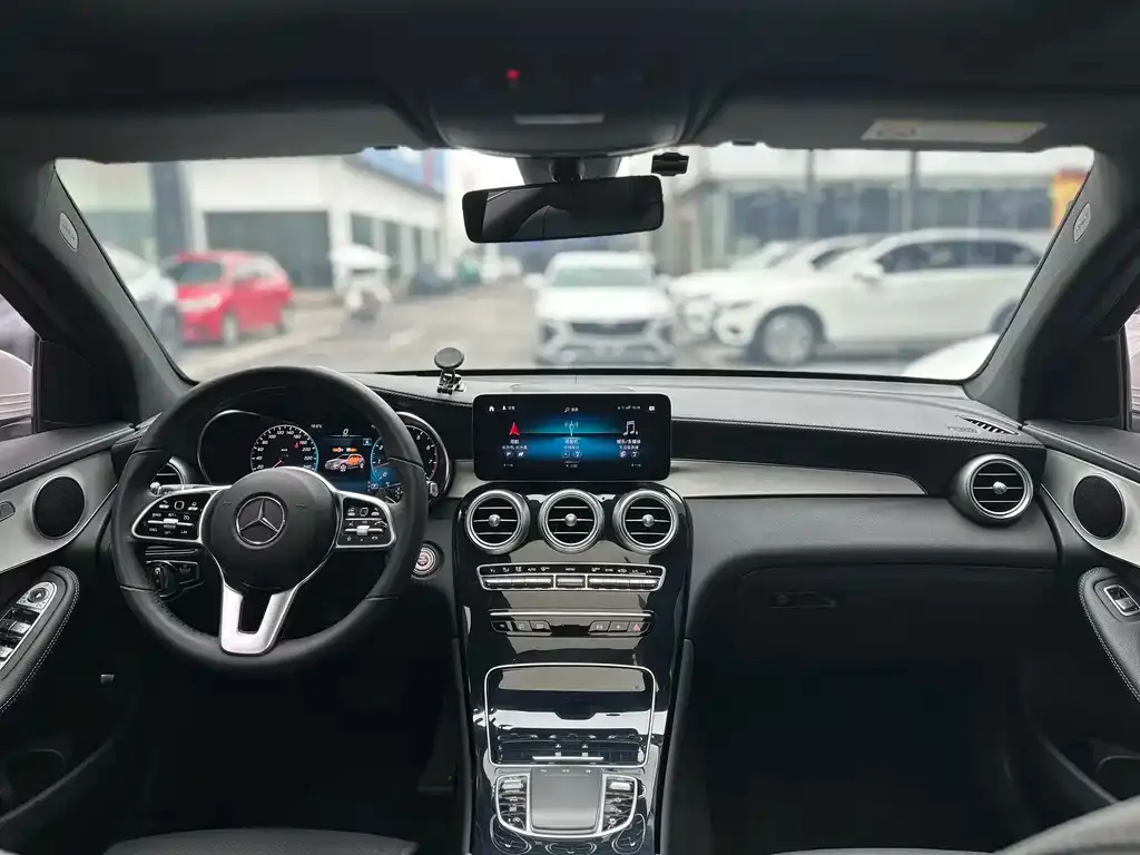 Mercedes-Benz GLC 2023 из CN, фото 3