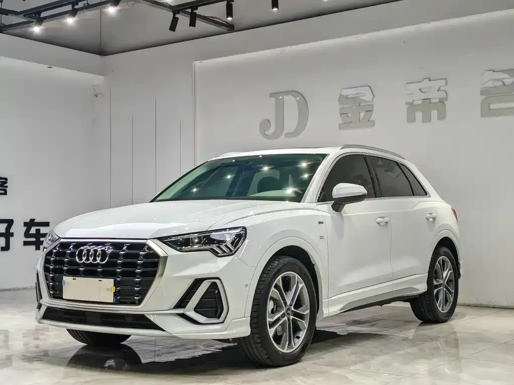 Audi Q3 2022 из CN, фото 1