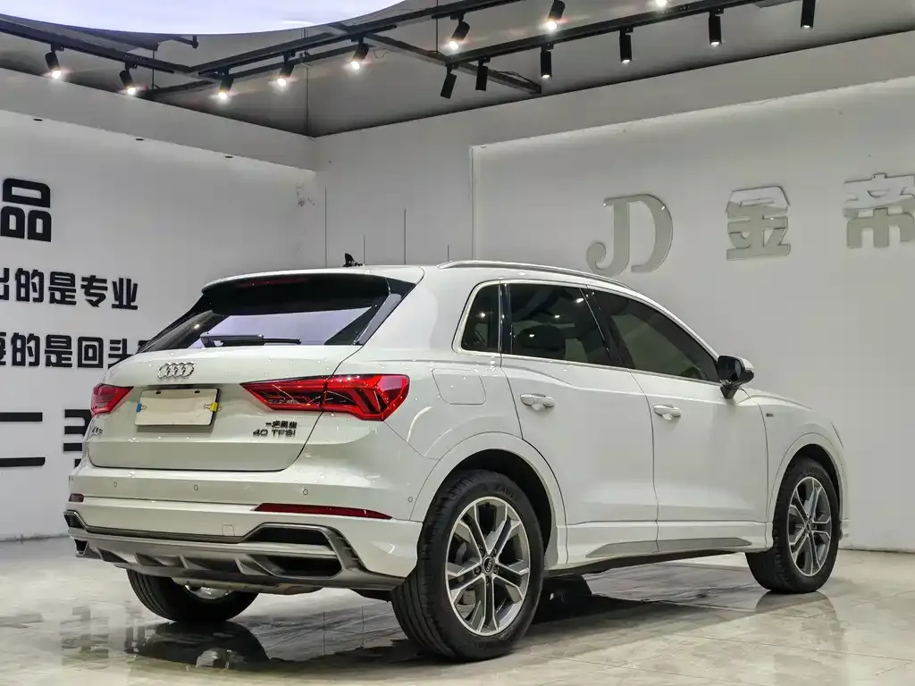 Audi Q3 2022 из CN, фото 8