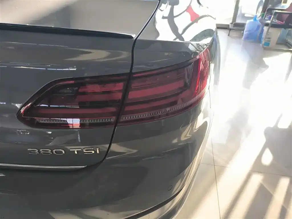 Volkswagen CC 2024 из CN, фото 4