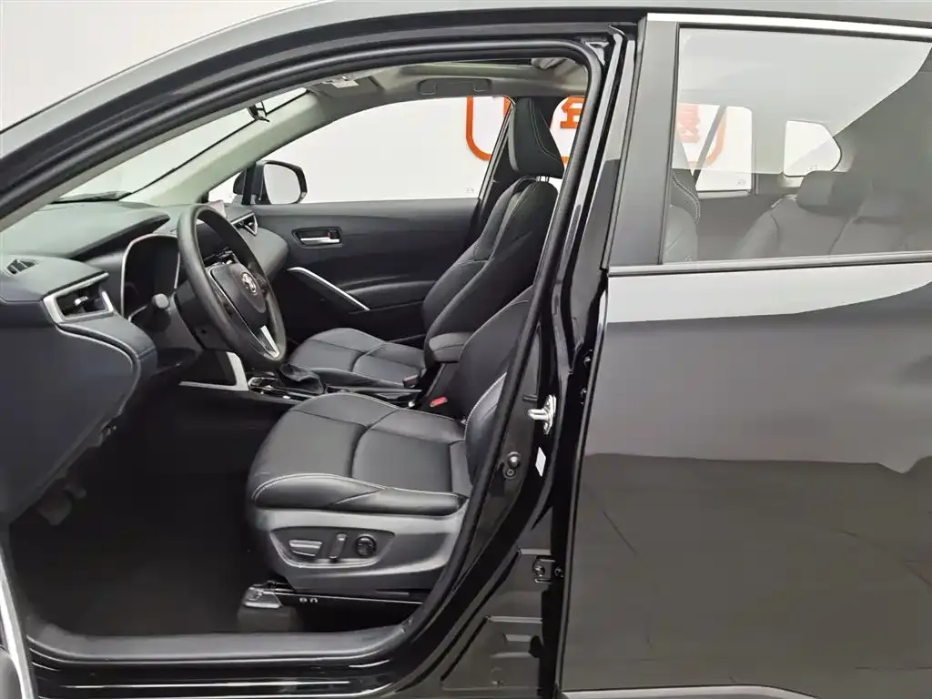 Toyota Frontlander 2024 из CN, фото 3