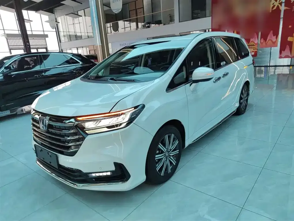 Honda Odyssey 2023 из CN, фото 4